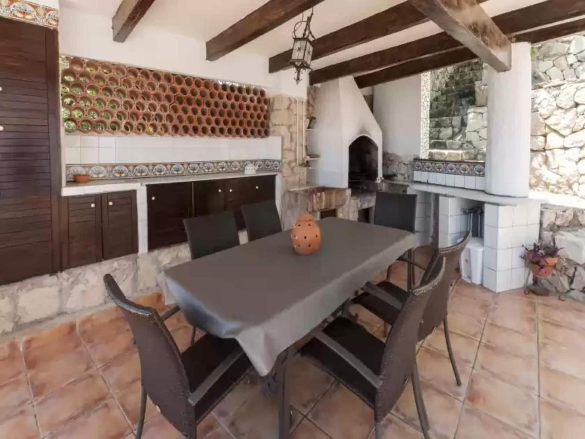 Villa With Private Pool In Ador Екстериор снимка